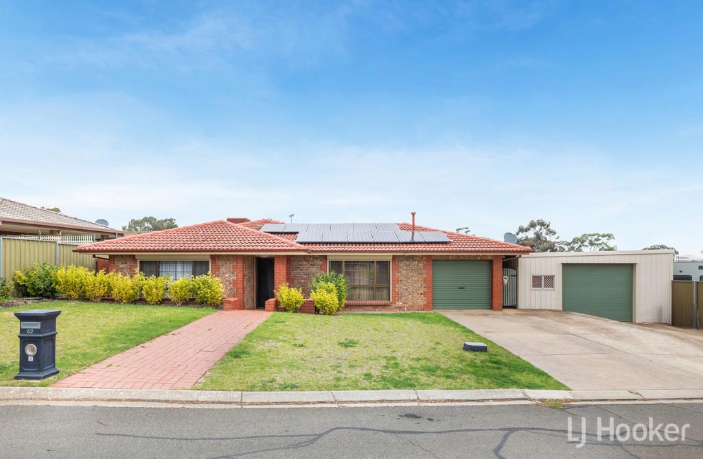 42 Ina Cl, Craigmore, SA 5114