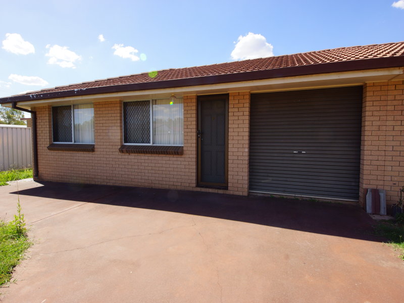 3/24 PROPOSCH ST, OAKEY, QLD 4401