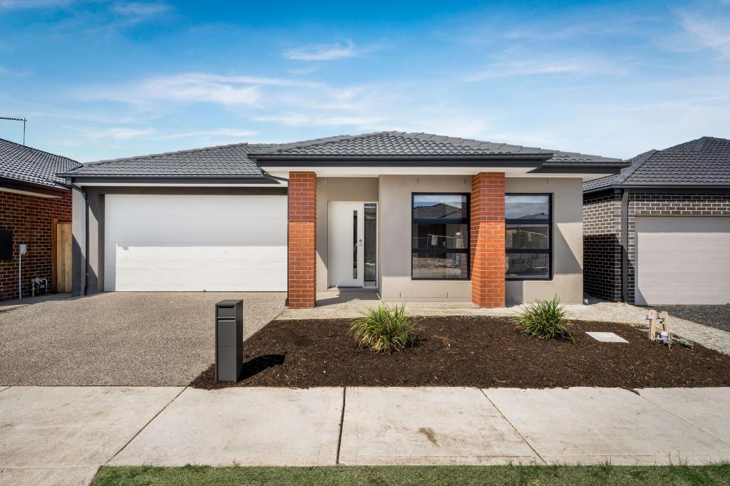 11 Falkor Rd, Officer, VIC 3809