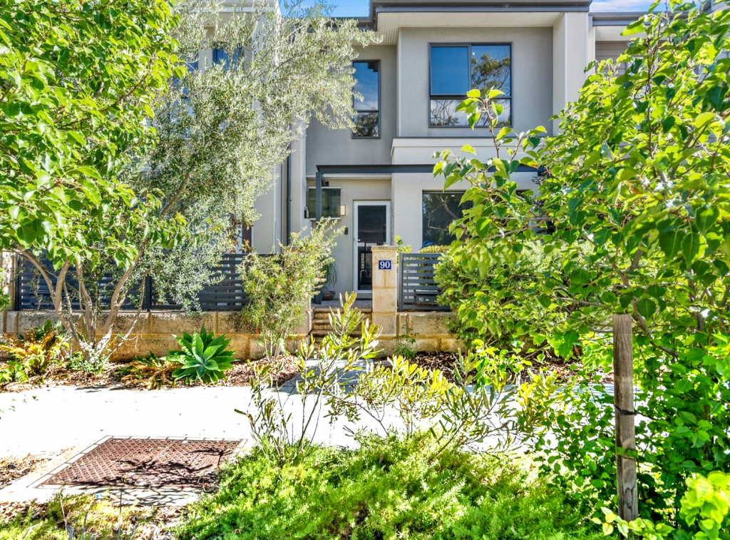 90 Strinesdale Bvd, Aveley, WA 6069