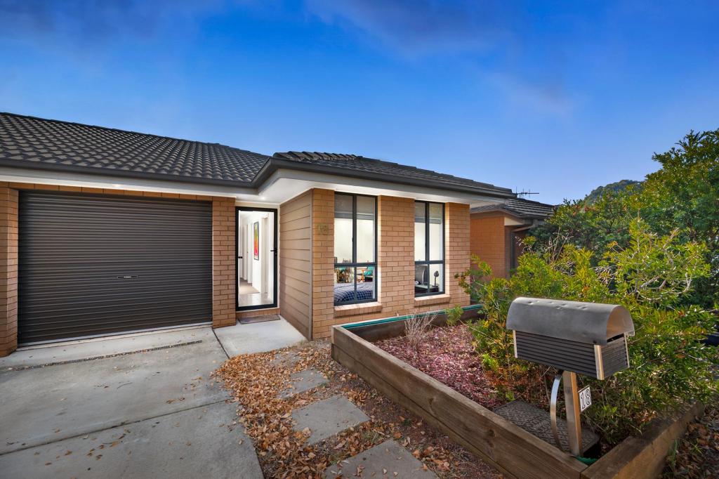 18 John Holt St, Macgregor, ACT 2615