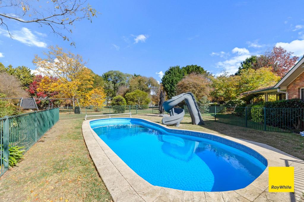 11 Elmslea Dr, Bungendore, NSW 2621