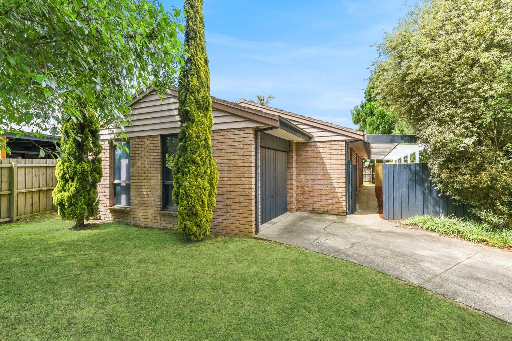 13 Willslie Cres, Berwick, VIC 3806