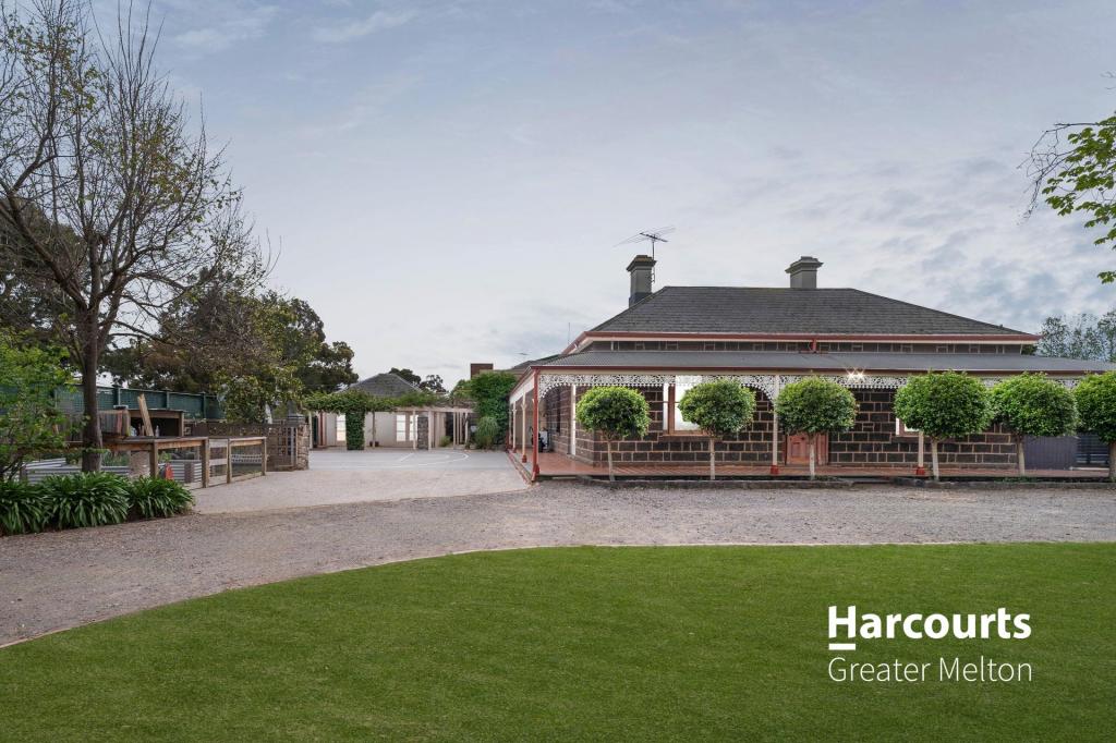 24 Ballan Rd, Werribee, VIC 3030