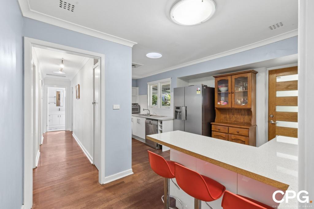 76 CORAL RD, KALAMUNDA, WA 6076