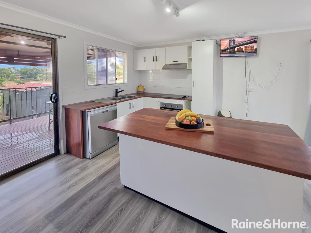 16 Platz Ave, Dalby, QLD 4405