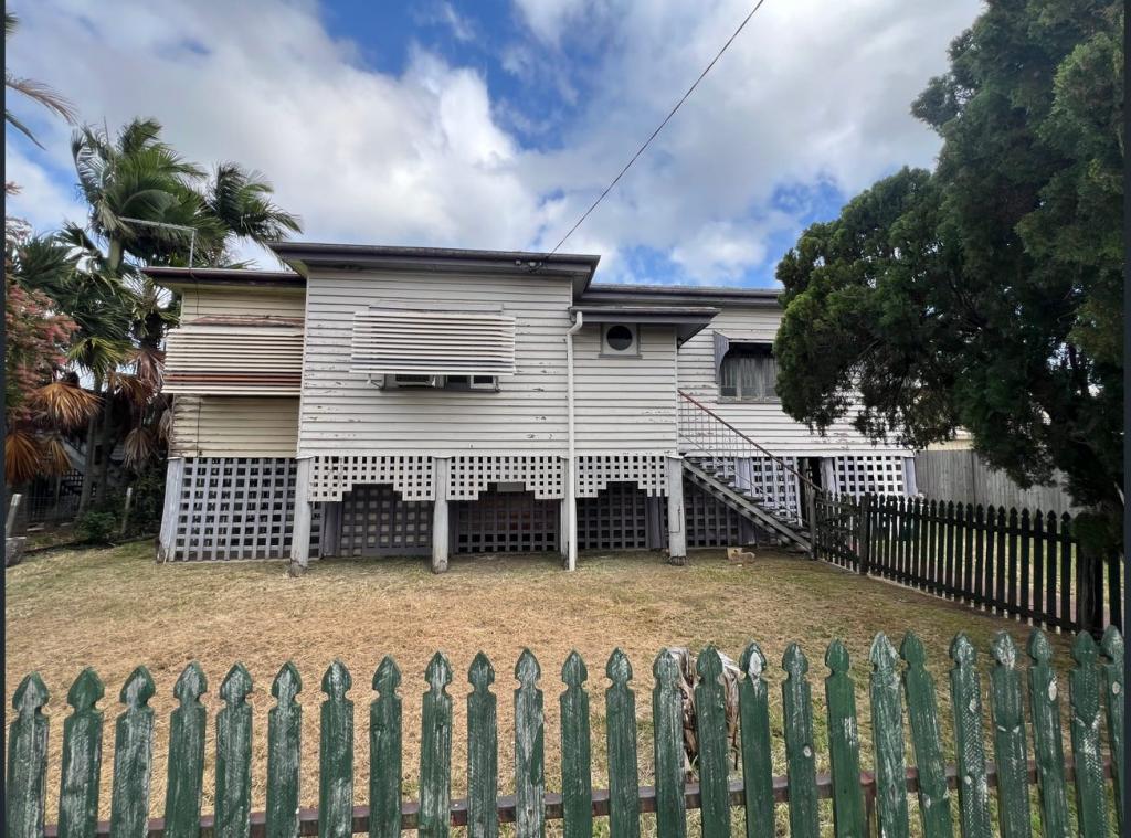 17 Brighton St, Berserker, QLD 4701