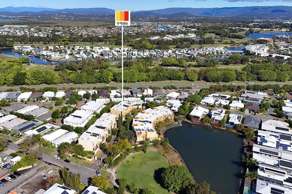 10/14 Pendraat Pde, Hope Island, QLD 4212