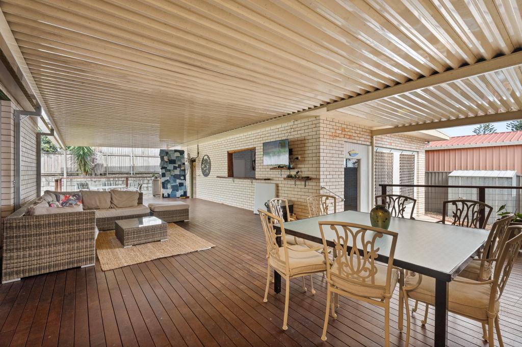 307 Boat Harbour Dr, Scarness, QLD 4655