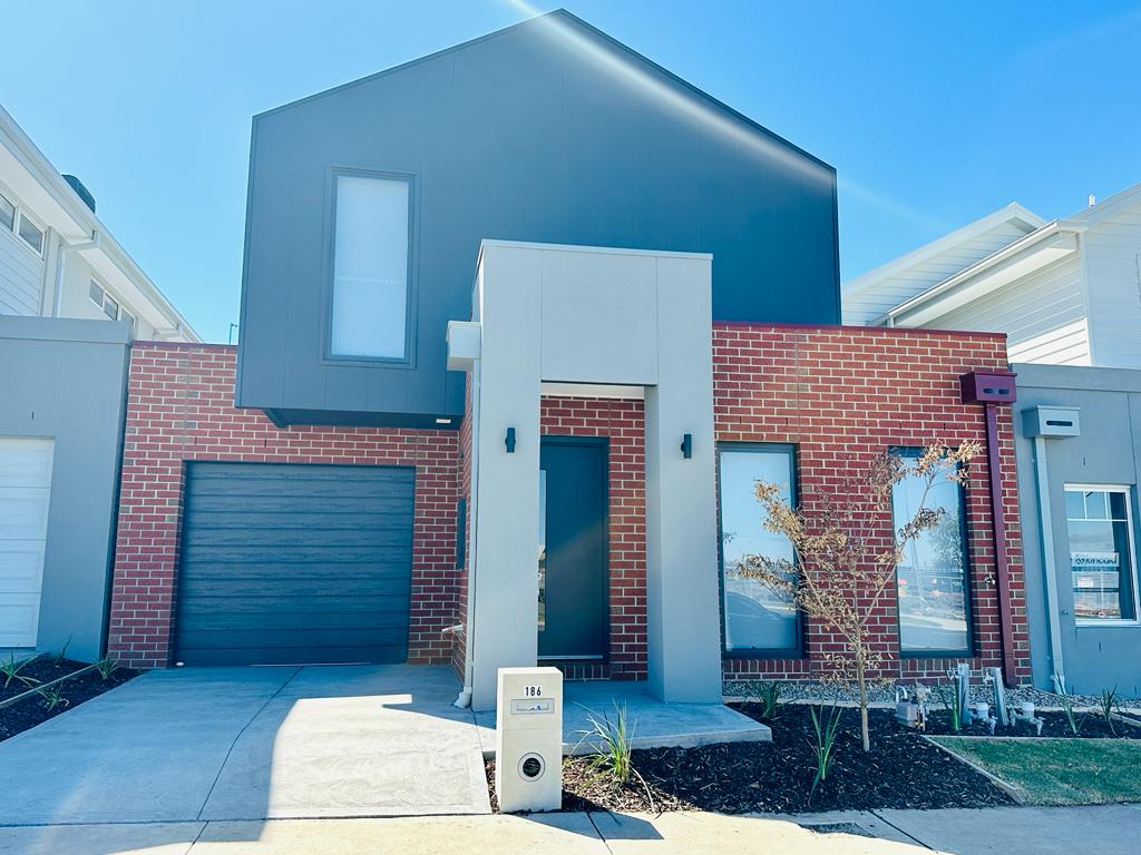 186 Highlander Dr, Craigieburn, VIC 3064