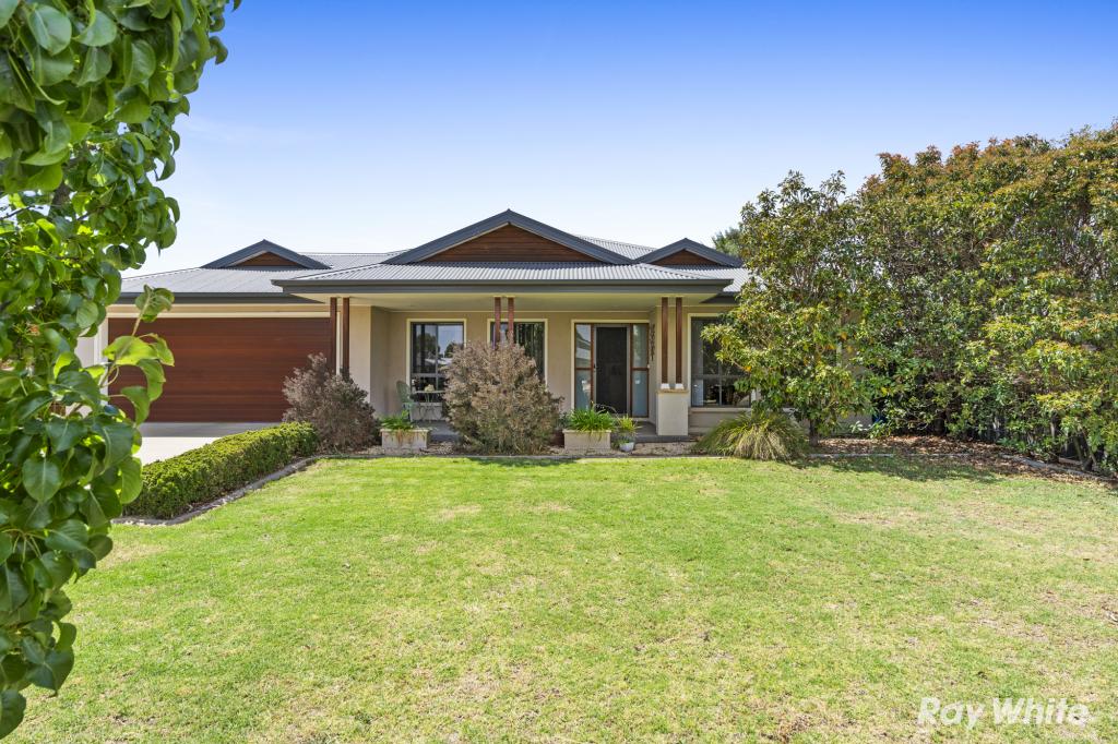 43 LOUGHAN RD, JUNEE, NSW 2663