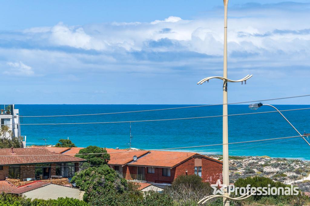 2/260 West Coast Hwy, Scarborough, WA 6019