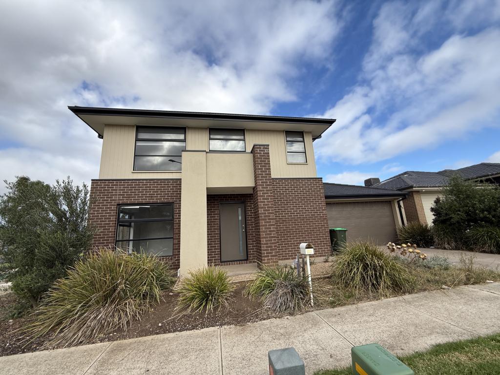 92 Treeve Pkwy, Werribee, VIC 3030