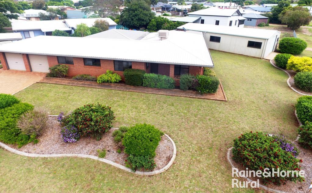 19 Windsor Cir, Kingaroy, QLD 4610