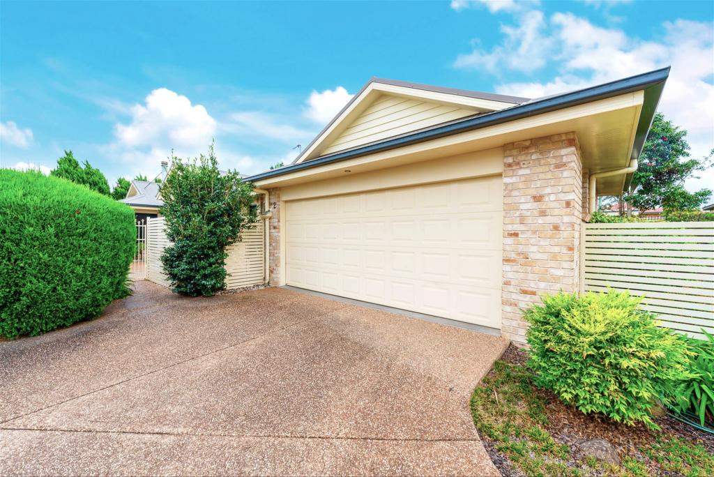 2/15 Krefter Cres, Highfields, QLD 4352