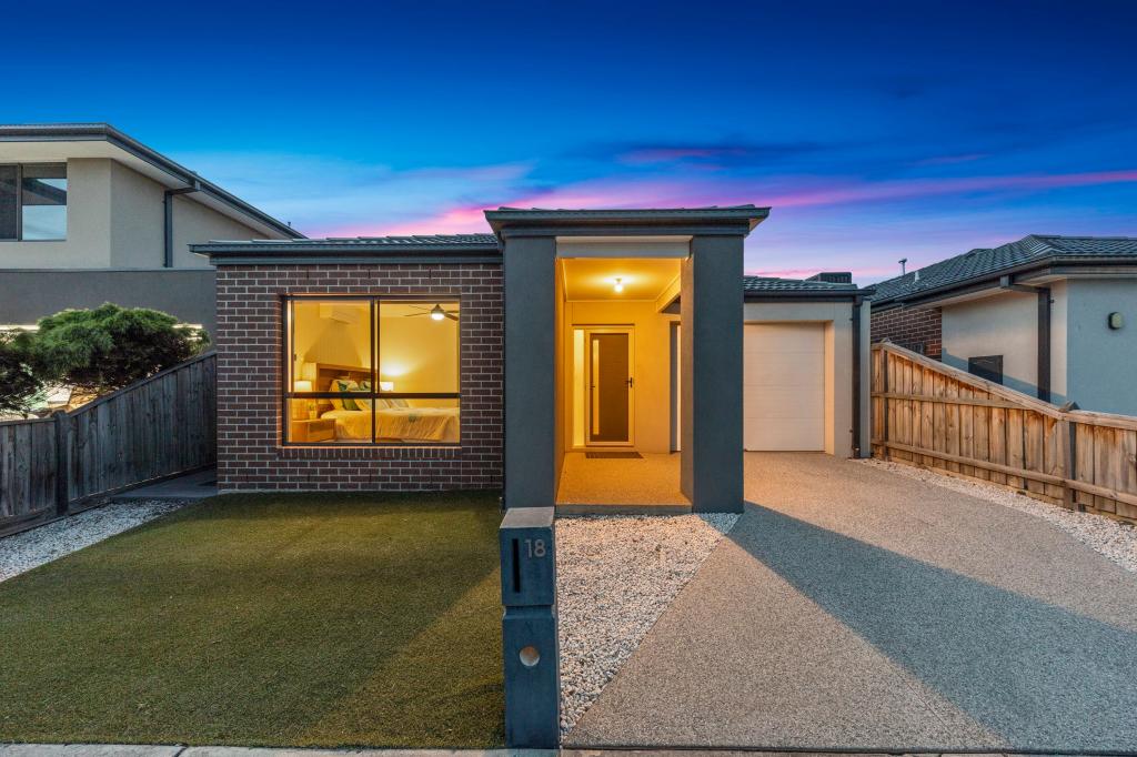 18 Socrates Cres, Officer, VIC 3809