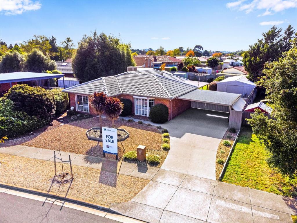 30 Cahill Dr, Brookfield, VIC 3338
