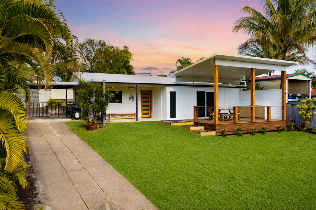 27 Carlo Rd, Rainbow Beach, QLD 4581