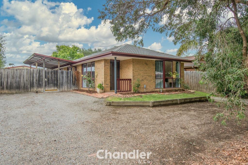 10 Mountain Heath Walk, Croydon South, VIC 3136