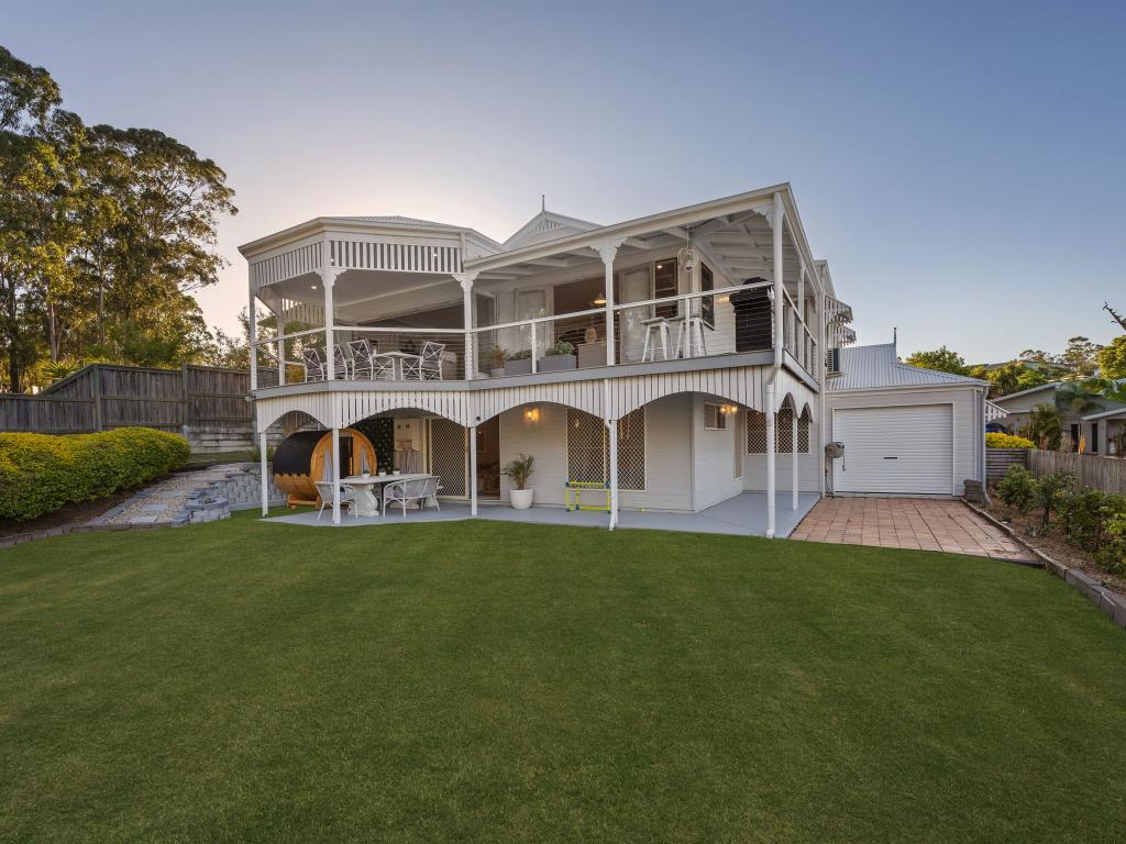 13 Rufous Cres, Brookwater, QLD 4300