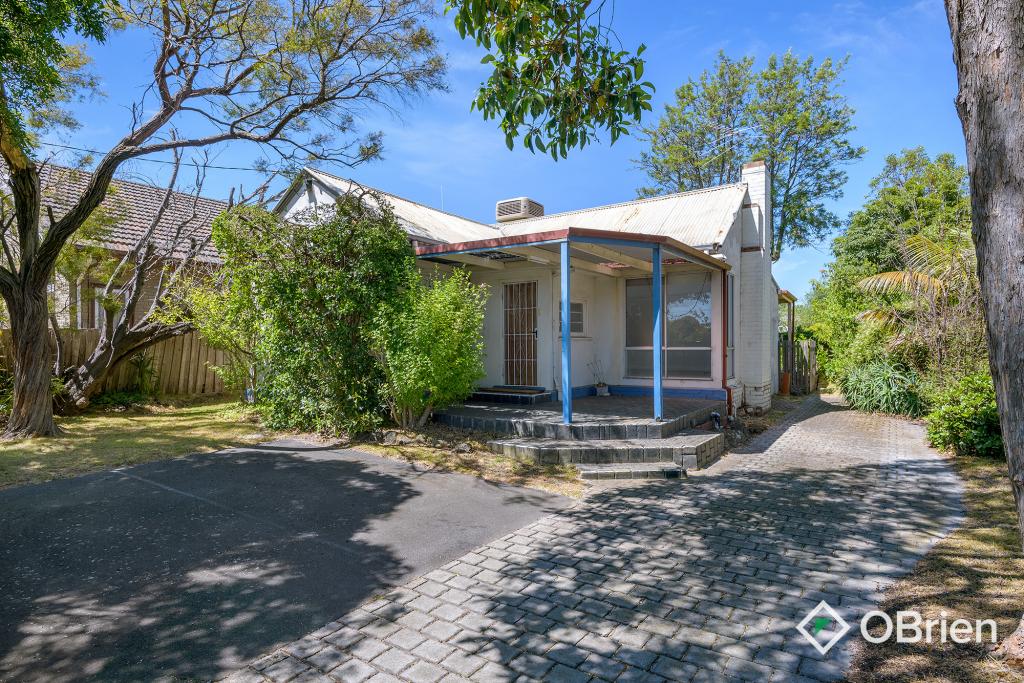 57 Cranbourne Rd, Frankston, VIC 3199