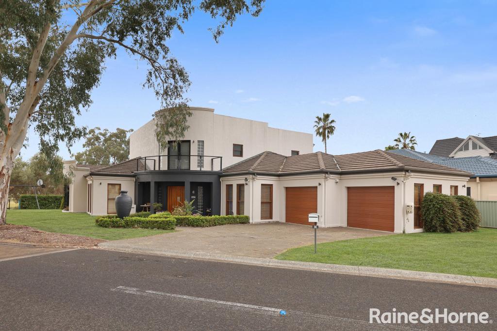 8 THE GRANGE, TAMWORTH, NSW 2340