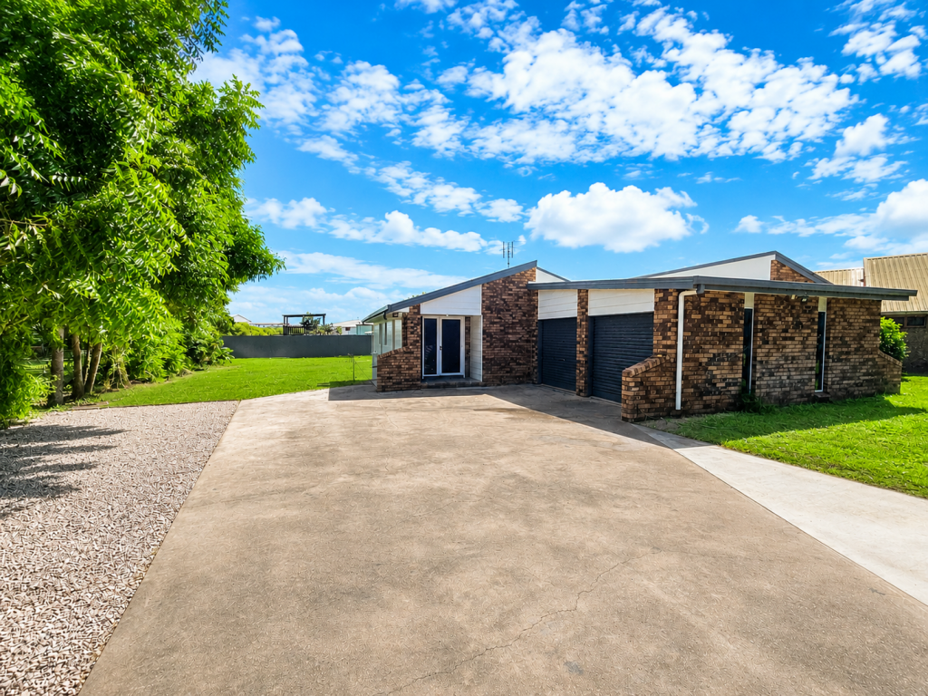 21 Beach Rd, Ayr, QLD 4807