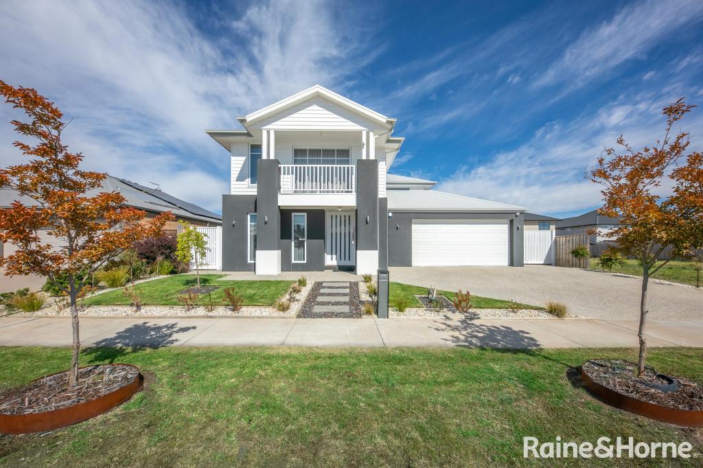 10 CONSTANCE WAY, NEW GISBORNE, VIC 3438