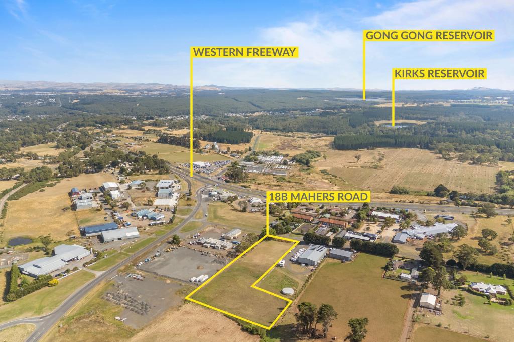 18B MAHERS RD, WARRENHEIP, VIC 3352