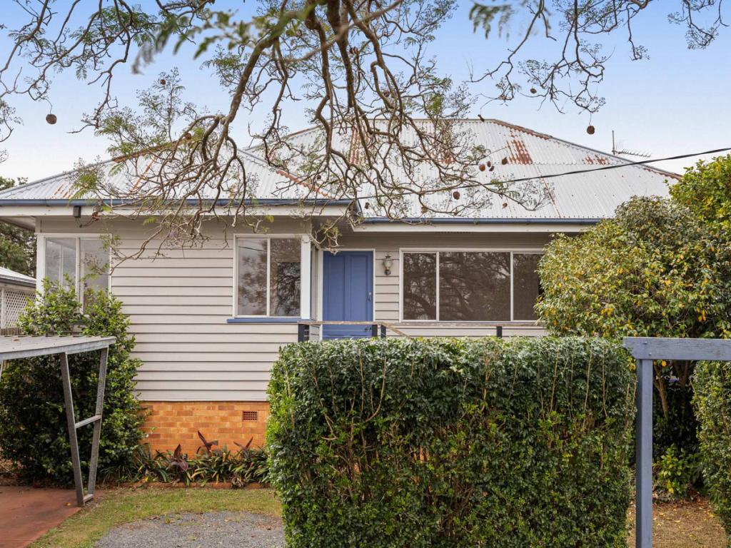 23 Rhyde St, Mount Lofty, QLD 4350