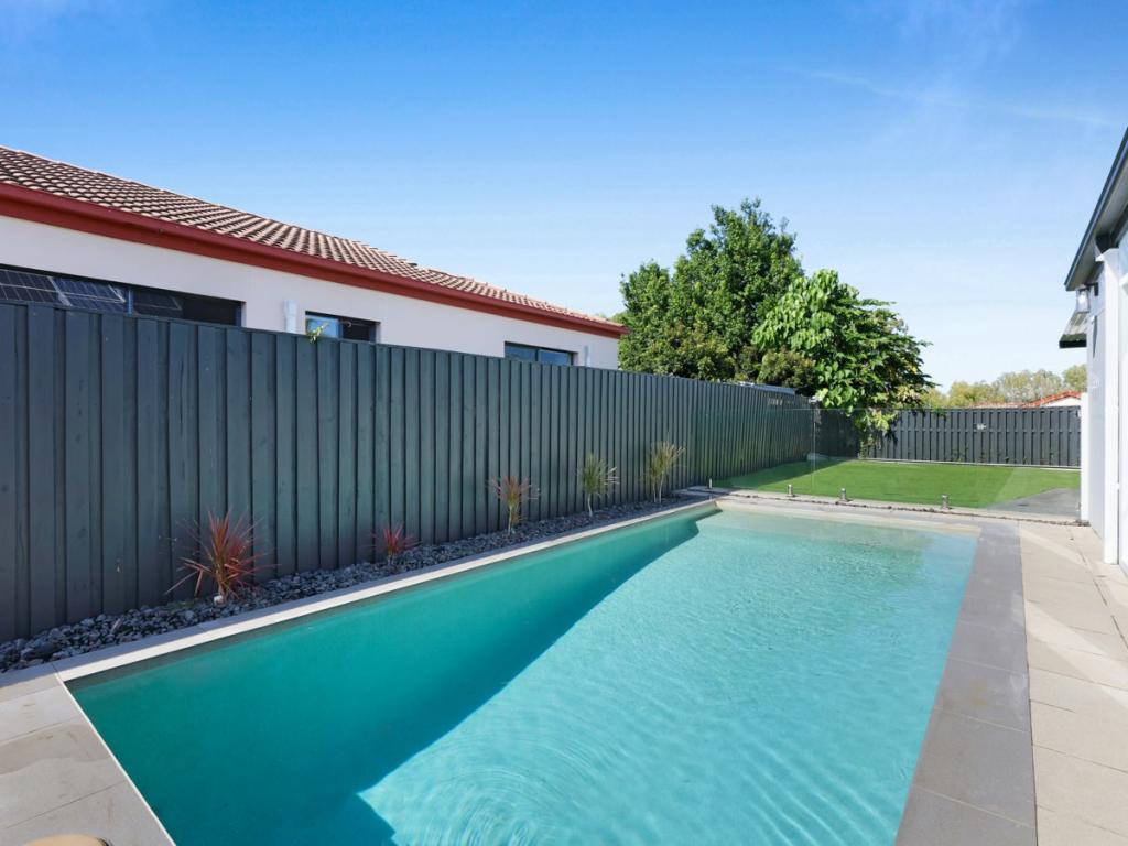 72 Nardoo St, Robina, QLD 4226