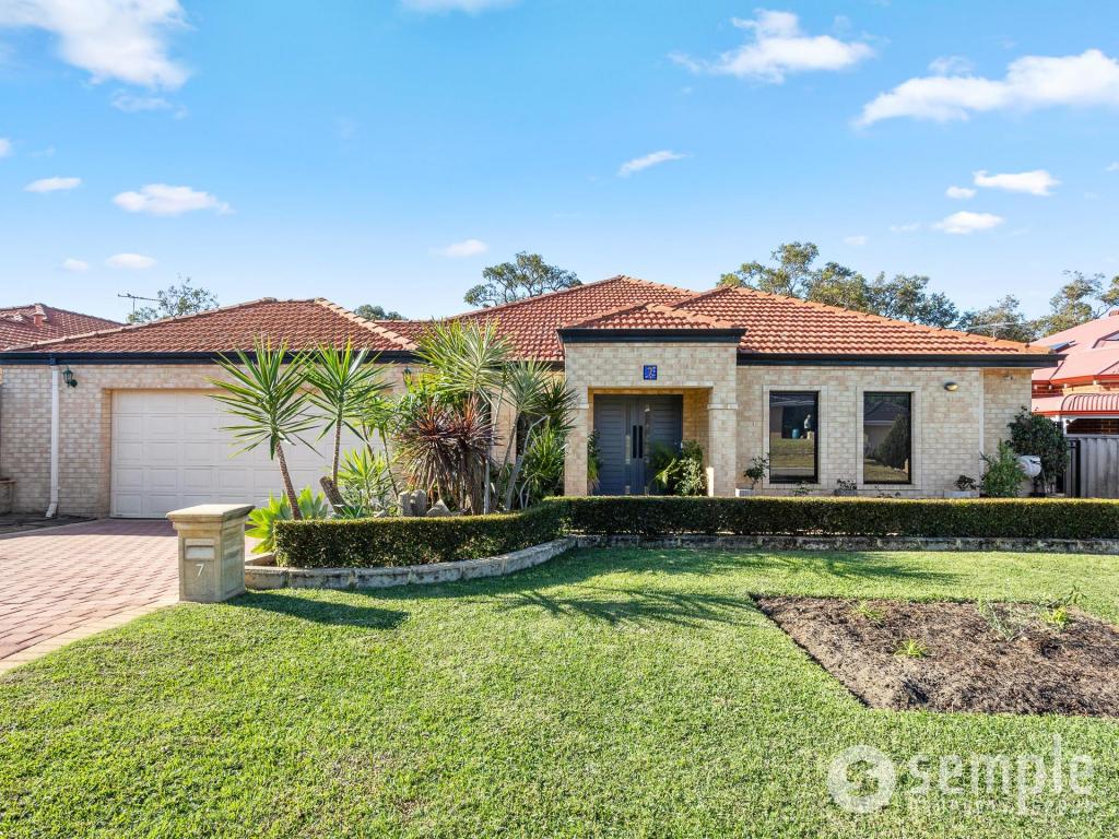 7 Treaty Oak Cove, Bibra Lake, WA 6163