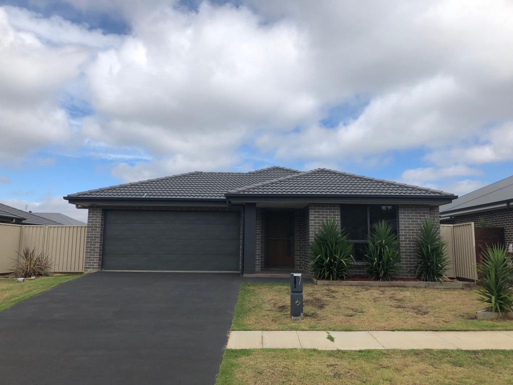 7 Mimosa Pl, Braemar, NSW 2575