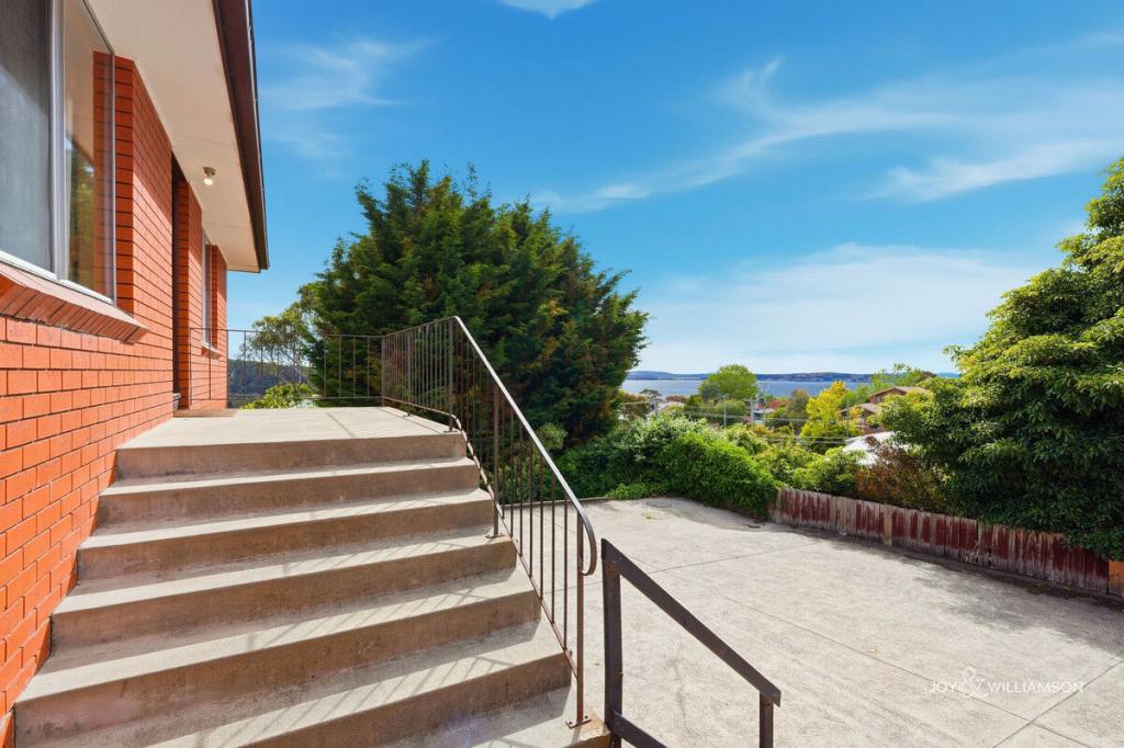 2/49 Kunama Dr, Kingston Beach, TAS 7050