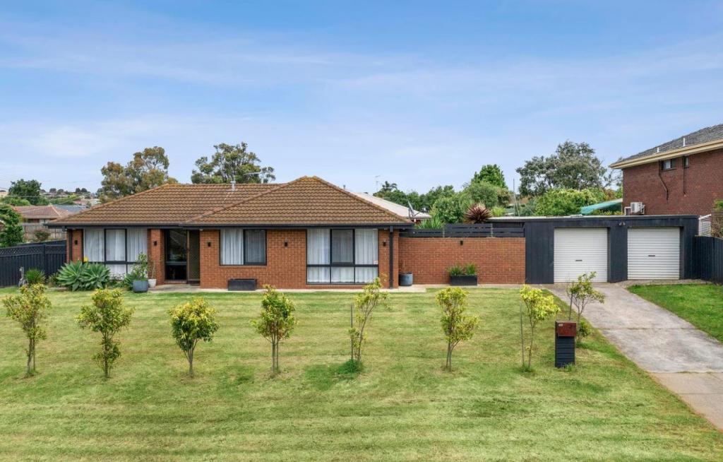 27 Nanworen Cres, Bell Park, VIC 3215