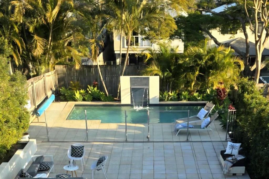 252 Ferguson Rd, Seven Hills, QLD 4170