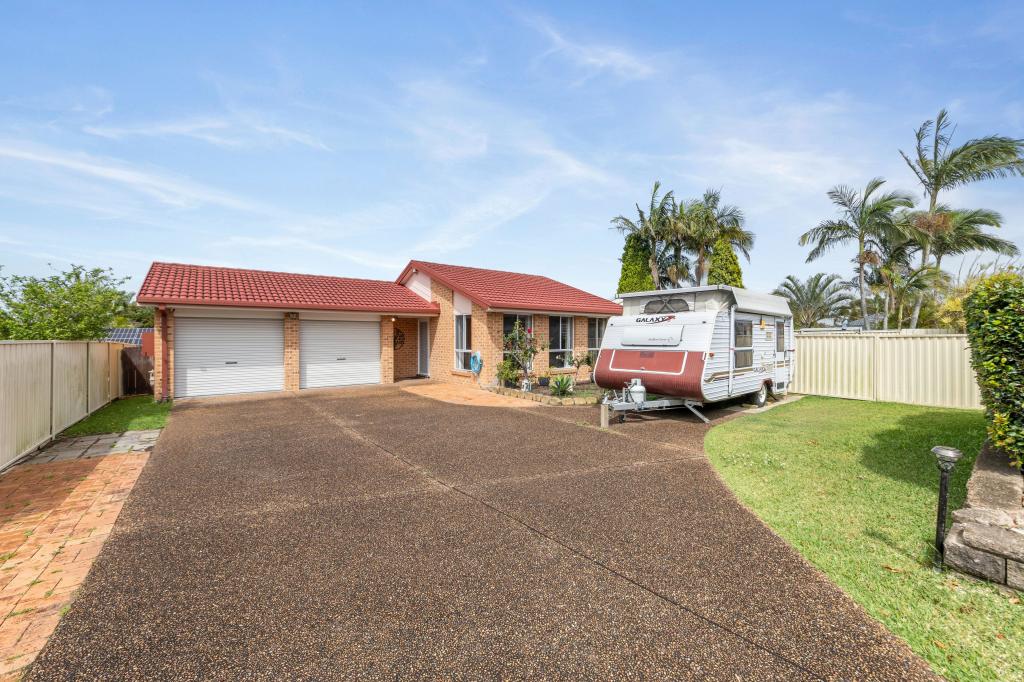 5 Fir Ct, Blue Haven, NSW 2262