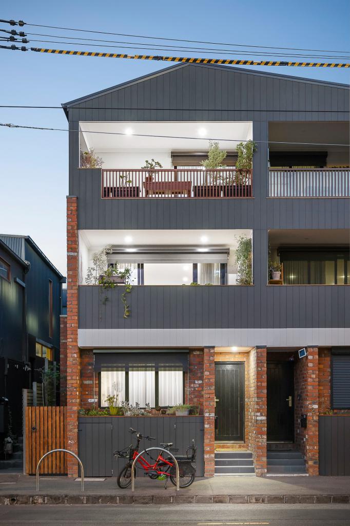 1/116 NICHOLSON ST, BRUNSWICK EAST, VIC 3057