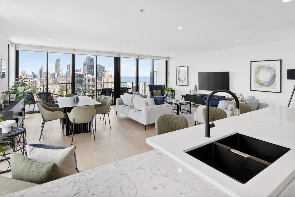 101/18 Chelsea Ave, Broadbeach, QLD 4218