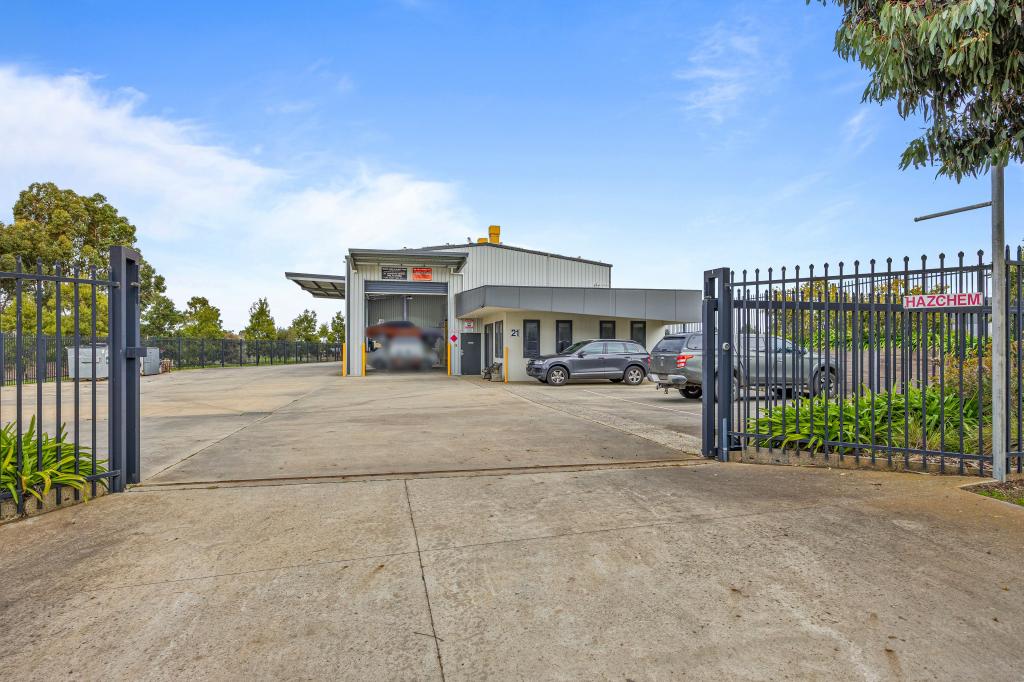 21 Paddys Dr, Delacombe, VIC 3356
