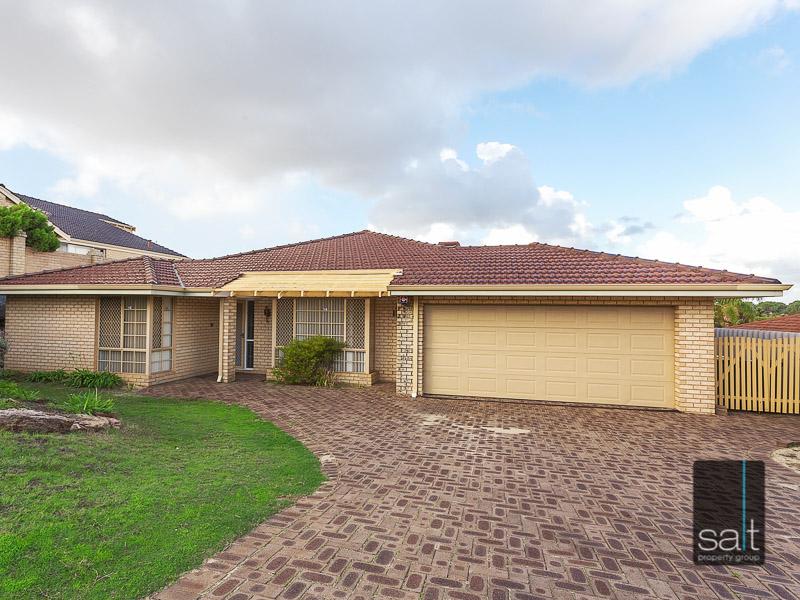 10 Moir Rd, Kardinya, WA 6163