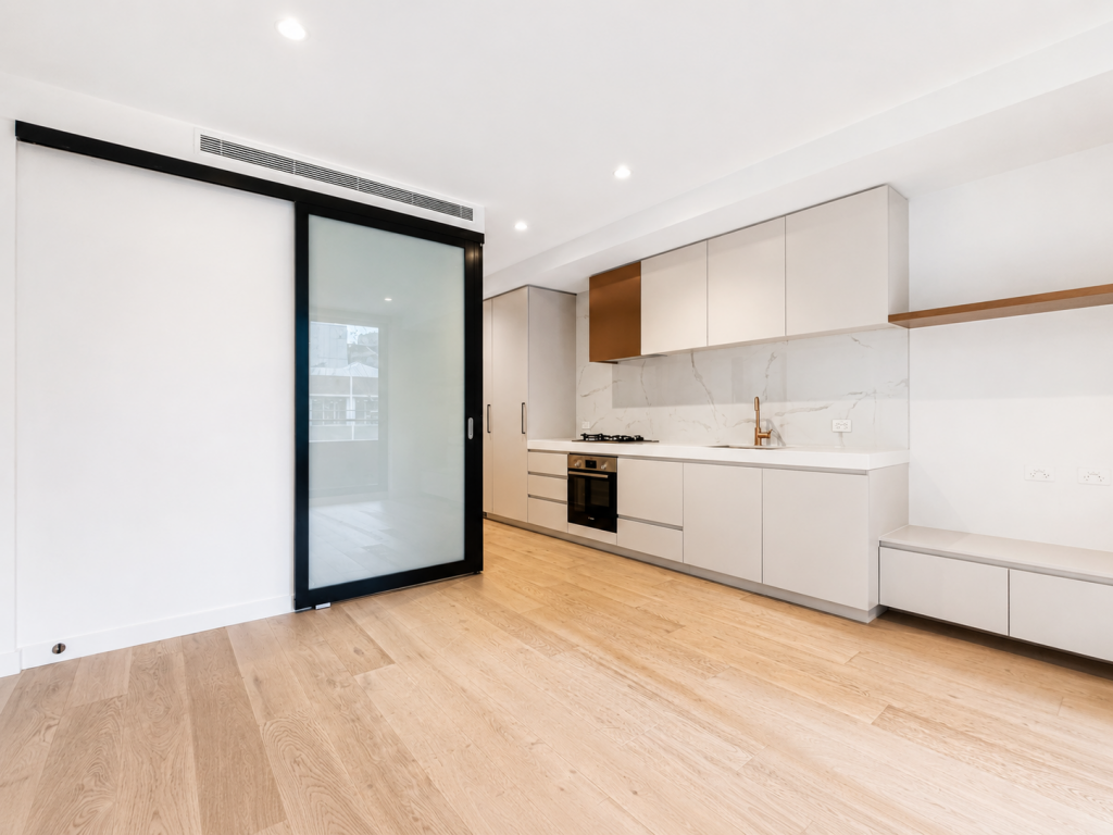 102/141 LA TROBE ST, MELBOURNE, VIC 3000