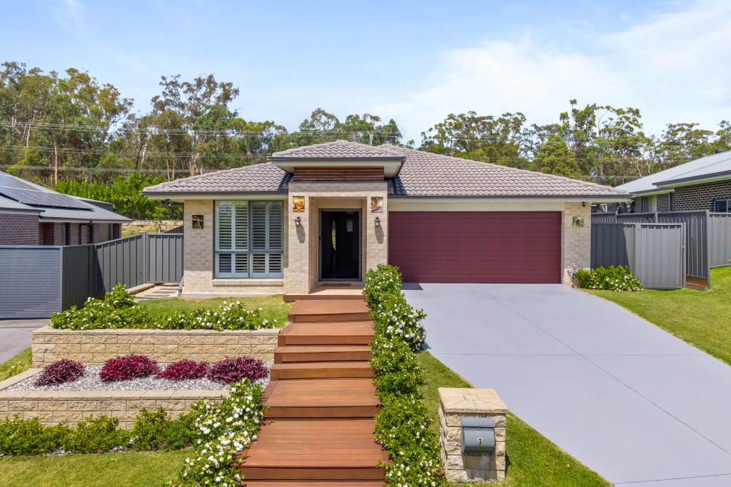 7 Stan Cres, Bonnells Bay, NSW 2264