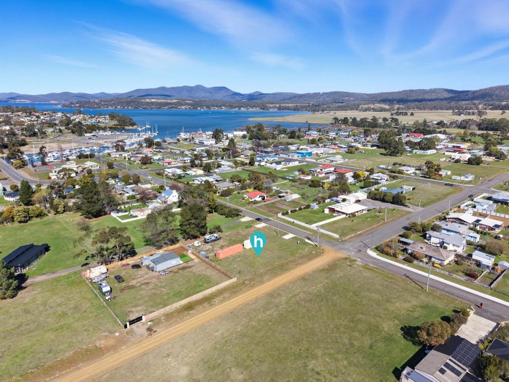 16 Henry St, Triabunna, TAS 7190