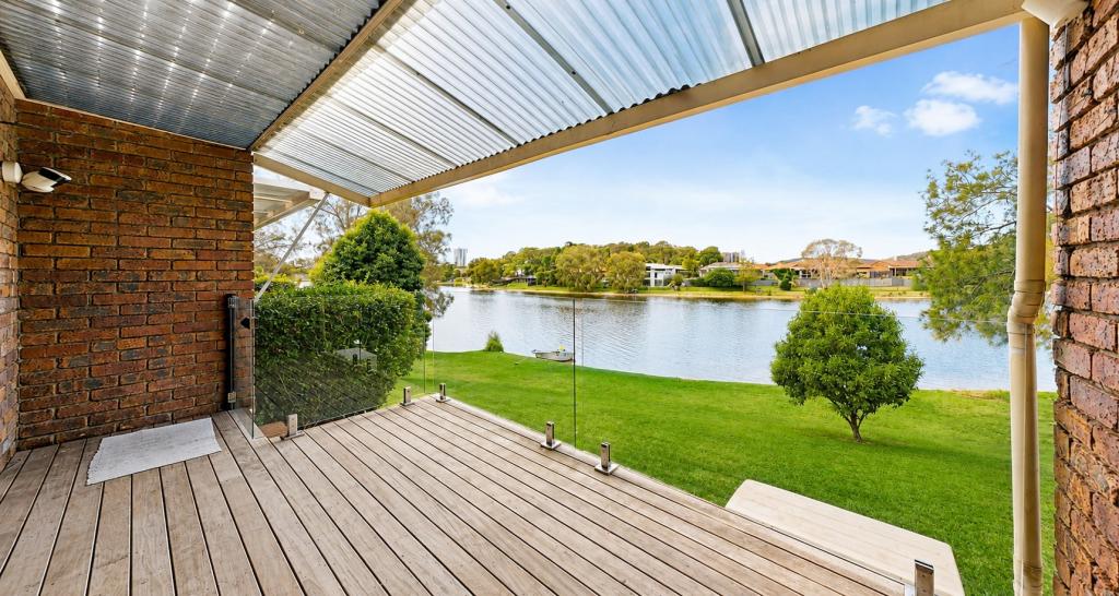 2/38 Sunbird St, Burleigh Waters, QLD 4220