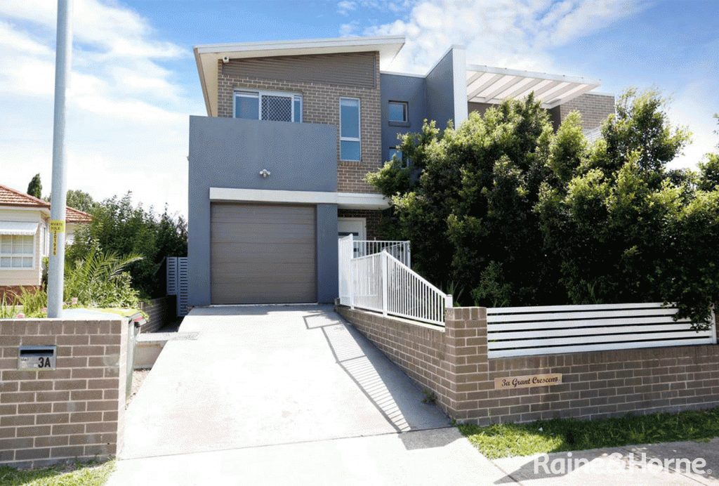 3a Grant Cres, Merrylands, NSW 2160