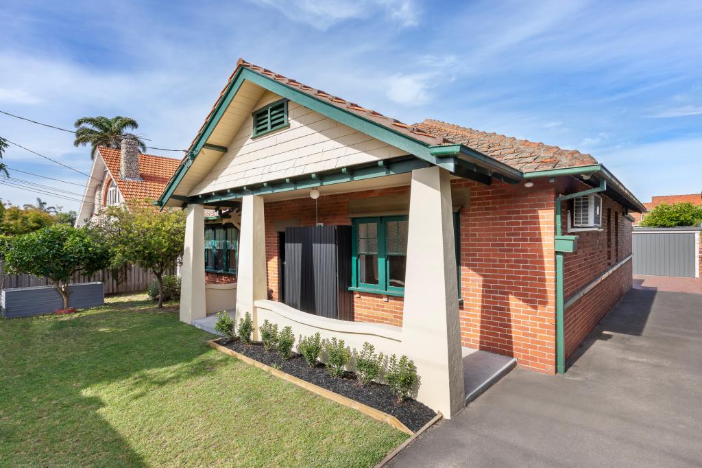 10 Hillcrest Ave, Brighton, VIC 3186