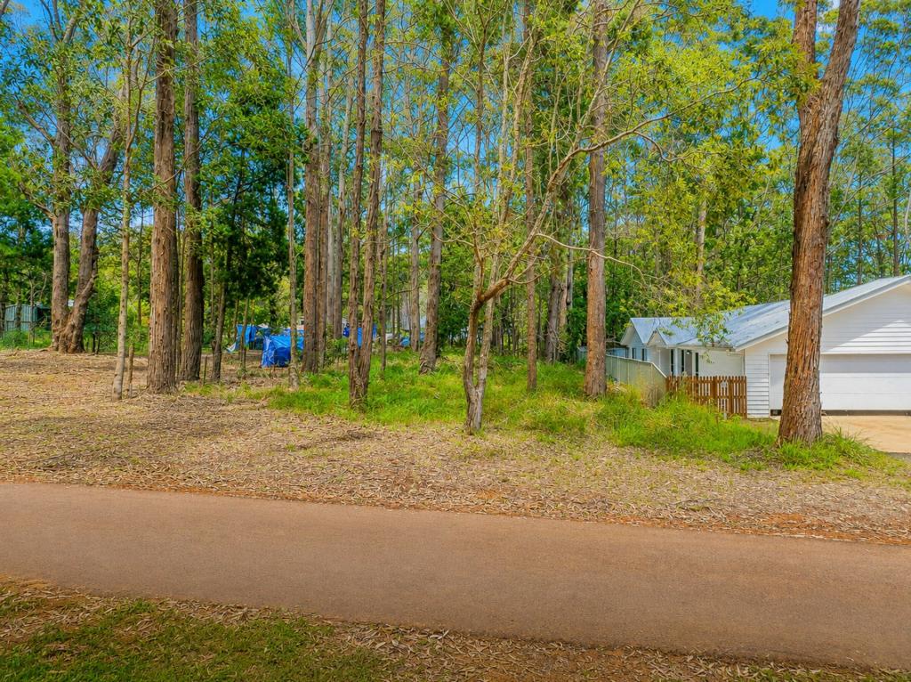 9 MEADSTONE ST, RUSSELL ISLAND, QLD 4184