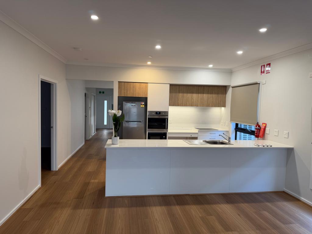 16 PALIA DR, TARNEIT, VIC 3029