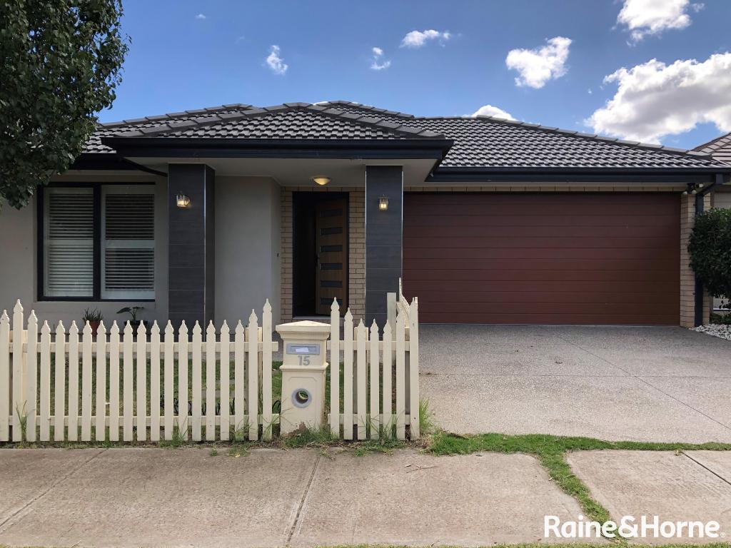 15 TRENCHARD RD, WILLIAMS LANDING, VIC 3027